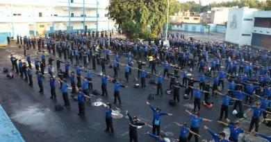 Более 600 полицейских изучают упражнения Фалунь Дафа в Мехико