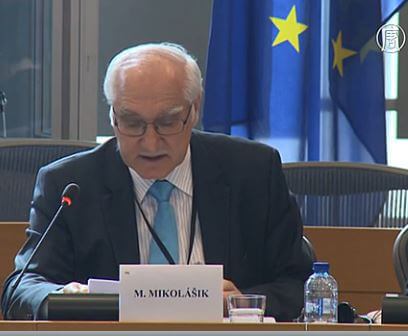 Мирослав Миколашик, член Европарламента. Скриншот с сайта NTD