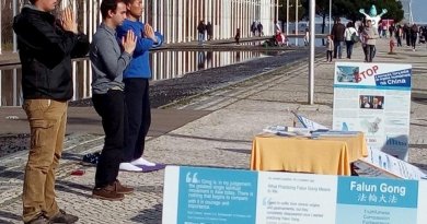 Демонстрация упражнений на мероприятии по сбору подписей в Лиссабоне