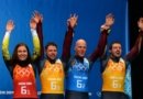 Команда Латвии — бронзовые призёры в санной эстафете на Зимних Олимпийских Играх в Сочи. Слева направо: Элиза Тирума, Юрис Шицс, Мартиньш Рубенис и Андрис Шицс. Фото: Leon Neal/AFP/Getty Images