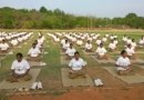700 женщин полицейских-стажёров с большим удовольствием приняли участие в утреннем выполнении упражнений Фалунь Дафа
