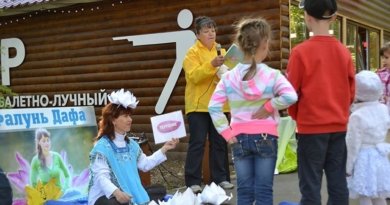 Дети слушают сказку "О лотосе". Нижний Новгород, 14.05.2016 г.