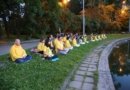 Медитация Фалуньгун. День памяти погибших от репрессий в Китае отметили последователи Фалуньгун в Москве. Фото: С.Мохов