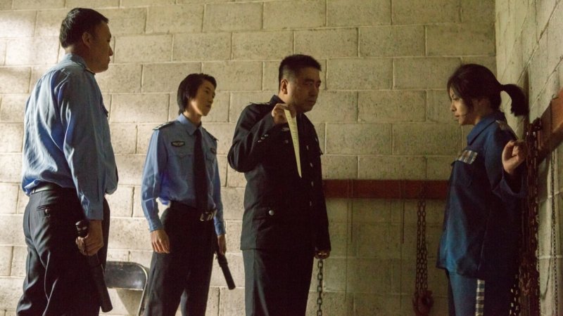 ХХI век. Китайские полицейские пытают женщин за их духовные убеждения