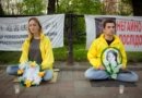 Акция протеста против преследования практикующих Фалуньгун в Китае. Киев, 25.04.2015 г.