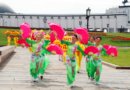 Праздничное шествие в честь Всемирного дня Фалунь Дафа. Фото: Юлия Цигун