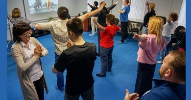 Обучение упражнениям Фалуньгун