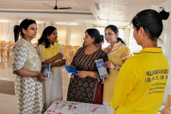 Проведение семинара по методу практики Фалуньгун в индийском городе Мадурае