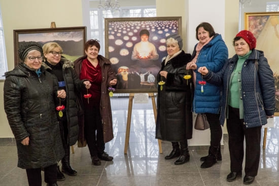 Сердца у сотрудников сибирской корпорации были взволнованы увиденными картинами