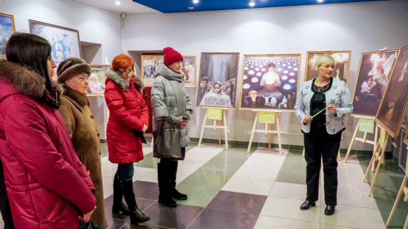Фрагмент экспозиции картин в Костроме. Январь 2019 г.