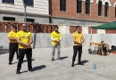 Итальянские практикующие Фалунь Дафа демонстрируют упражнения