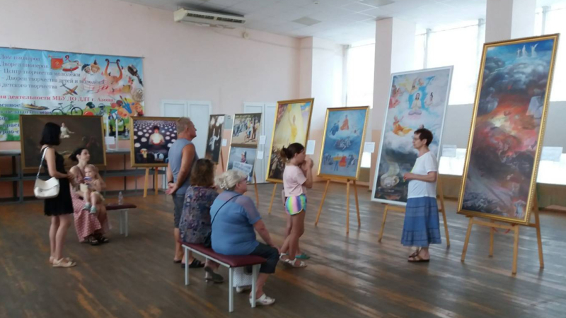 Международная художественная выставка «Истина-Доброта-Терпение» в Азовском Доме детского творчества, август 2022 г.